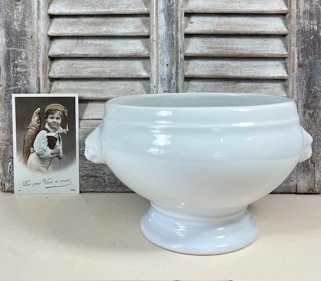 Vintage Franse witte terrine met leeuwenkopjes