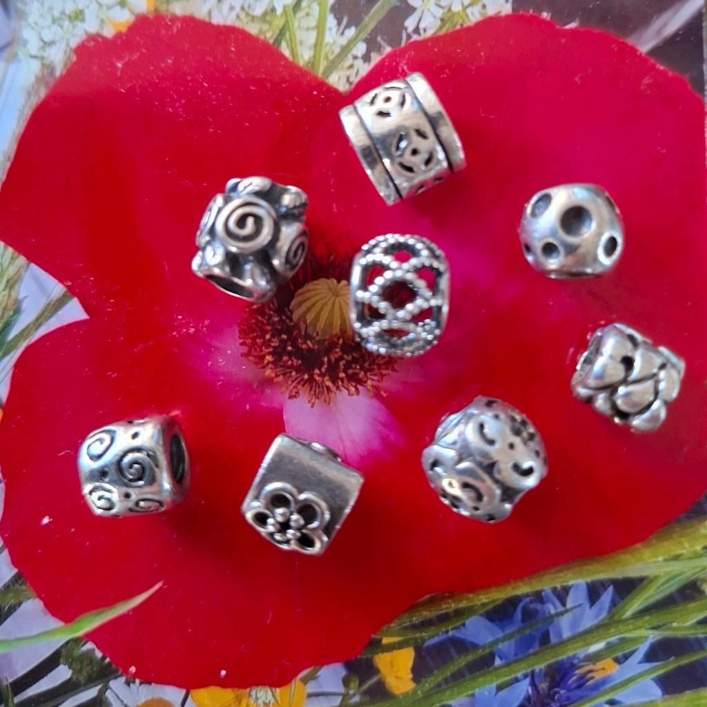 Pandora AANBIEDING 4+1 gratis., Pandora, Ophalen of Verzenden, Zo goed als nieuw, 4 bedels of meer