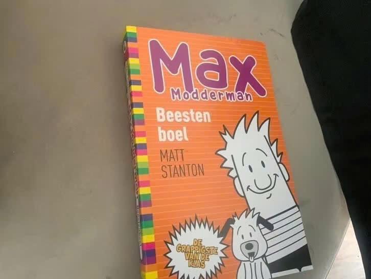 max modderman beestenboel, Boeken, Kinderboeken | Jeugd | onder 10 jaar, Ophalen of Verzenden, Zo goed als nieuw, Non-fictie