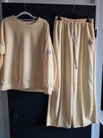 Pak geel life isnt perfect 40 42 44, Kleding | Dames, Huispakken, Ophalen of Verzenden, Nieuw, Maat 42/44 (L), Geel