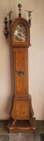 Antieke staande klok met maanstand en bronzen beelden, Antiek en Kunst, Ophalen