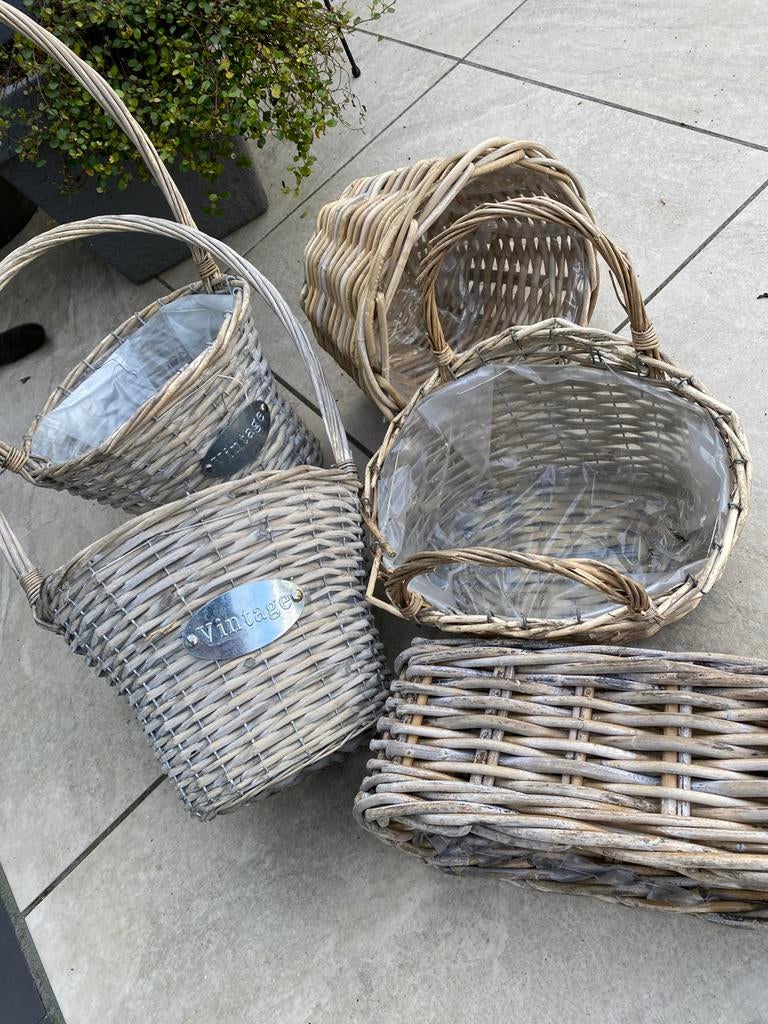 5 Rieten / Rotan  planten, bloemmanden., Tuin en Terras, Ophalen, Overige materialen, Rond, Nieuw