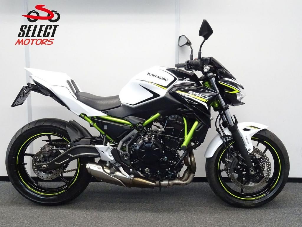 PRACHTIGE KAWASAKI Z650 ABS  35KW (bj 2020), 2 cilinders, 649 cc, Onbekend, KAWASAKI