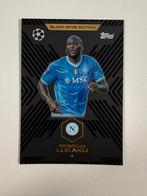 Romelu Lukaku Black Edge Edition Match Attax Extra 2026, Ophalen of Verzenden, Nieuw, Buitenlandse clubs, Poster, Plaatje of Sticker