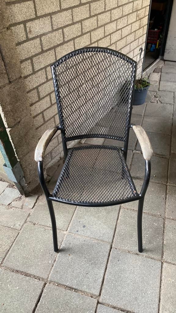 Stapelbare tuinstoel van strekmetaal (mesh) (4x), Ophalen of Verzenden, Gebruikt, Metaal