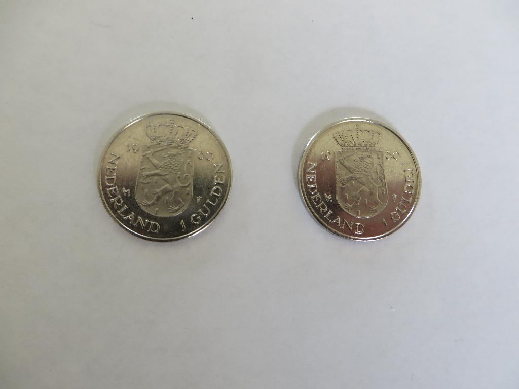 1 Gulden 30 april 1980 Dubbele Kop 2 stuks Juliana Beatrix, Ophalen of Verzenden, Koningin Juliana, 1 gulden, Losse munt