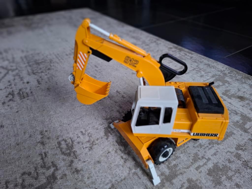 Liebherr graafmachine Bruder, Ophalen of Verzenden, Zo goed als nieuw