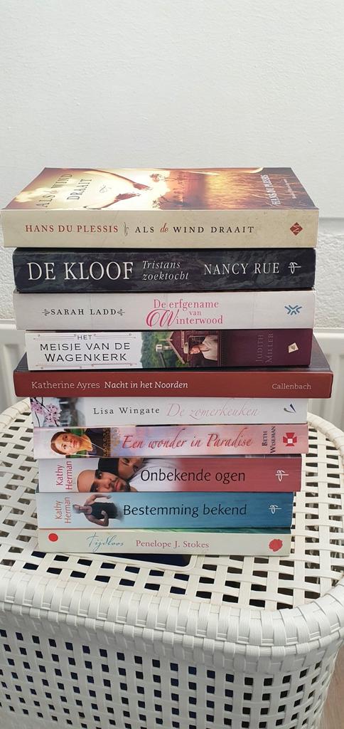 10 christelijke romans, Ophalen of Verzenden, Gelezen