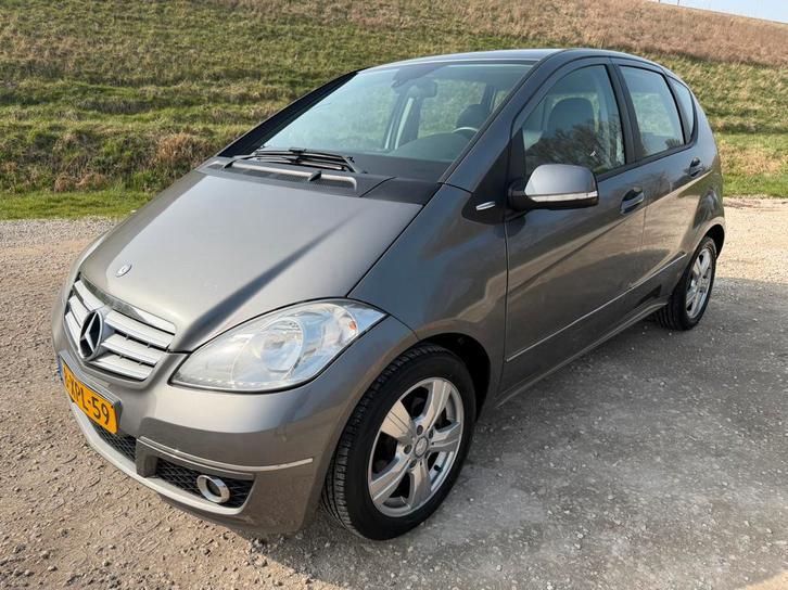 Mercedes-Benz A-Klasse 2.0 CDI A180 5DRS 2010 Grijs, Auto's, Voorwielaandrijving, Zwart, 4 cilinders, Leder en Stof
