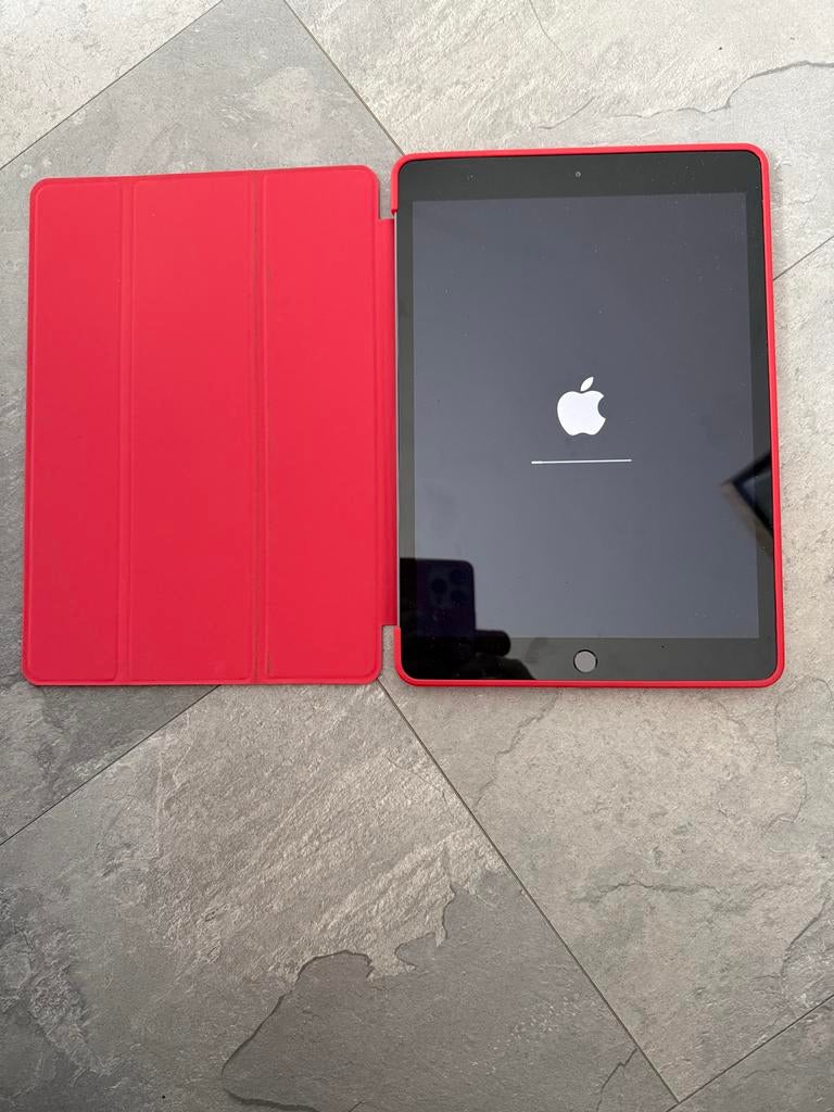 I Pad.  Generatie 8, Computers en Software, Apple iPads, Ophalen of Verzenden, 10 inch, 32 GB