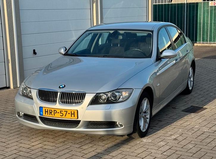 BMW 3-Serie 2.0 I 318 2006 Grijs, Auto's, BMW, Particulier, 3-Serie, Benzine, Sedan, Handgeschakeld, Geïmporteerd, Zilver of Grijs