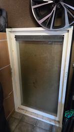 Houten kozijn met dubbel glas en ventilatierooster, Ophalen, Gebruikt, Hout, Raamkozijn