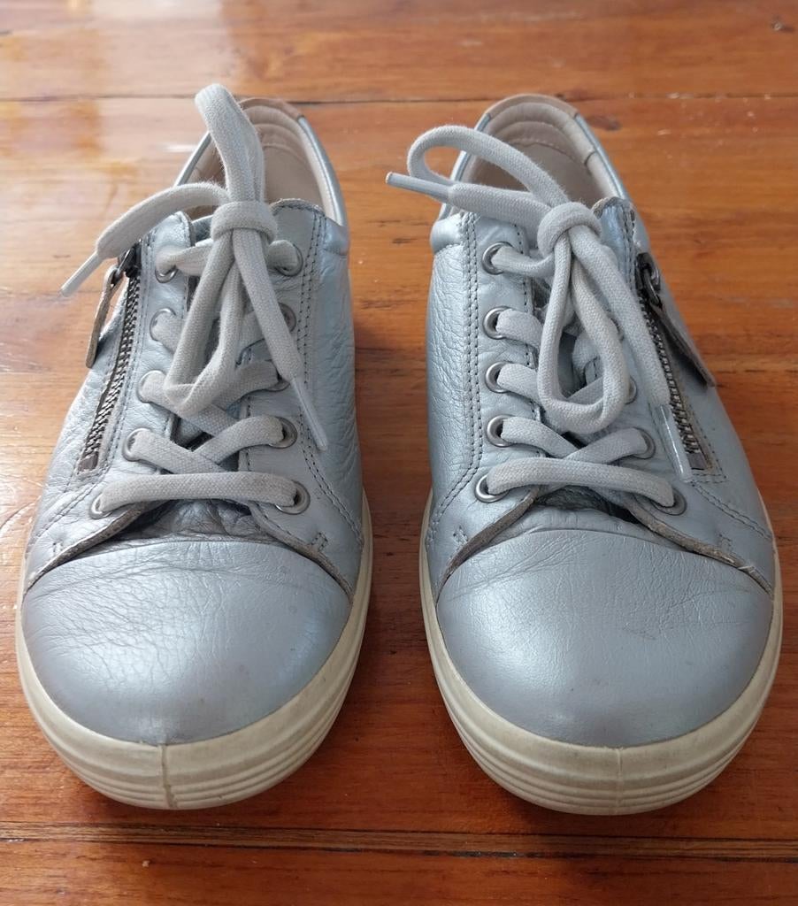 Ecco soft, zilver kleurige sneakers, maat 38., Ecco, Overige kleuren, Ophalen of Verzenden, Sneakers of Gympen