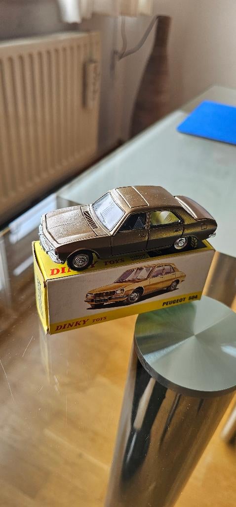 Dinky toys 011452 Peugeot 504, Ophalen of Verzenden, Gebruikt, Auto, Dinky Toys