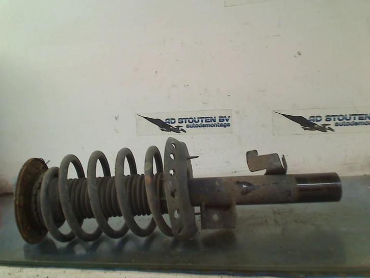 Veerpoot Rechts Voor Volvo XC70 (BZ) (2009-04/2011-12), Auto-onderdelen, Ophanging en Onderstel, Volvo, Gebruikt