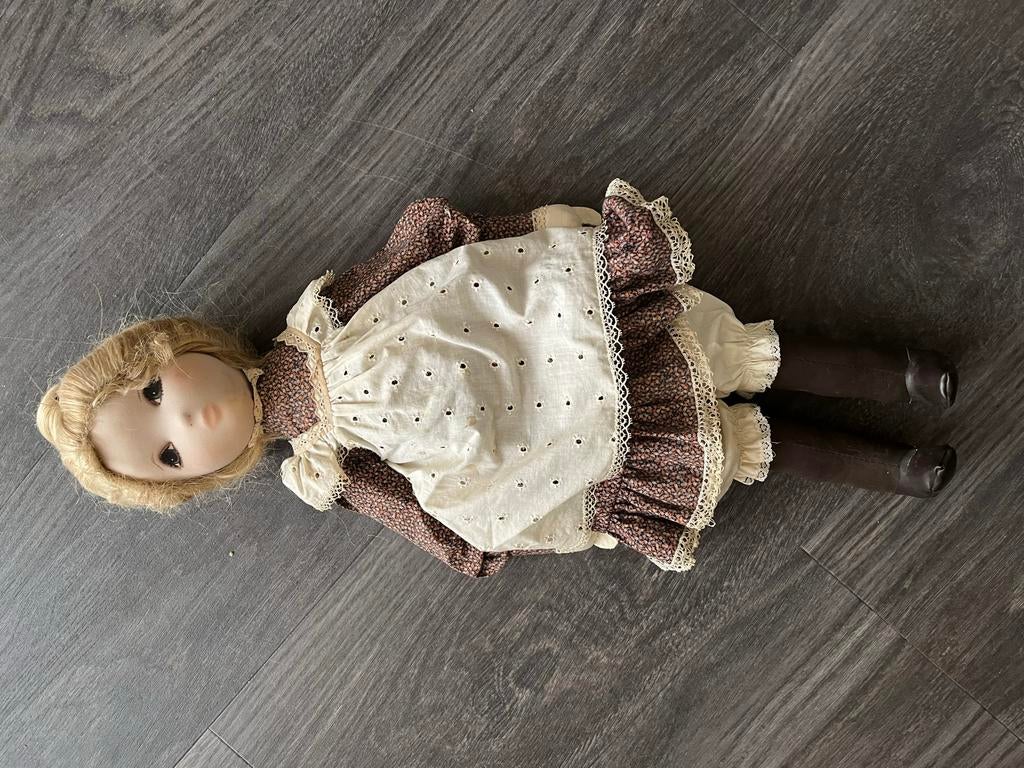 Twee charmante vintage poppen - decoratie of verzameling, Verzamelen, Poppen, Gebruikt, Pop, Ophalen