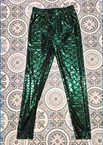 Mooie glanzende groene broek maat XS/S met schubbenprint, Nieuw, Ophalen of Verzenden, Maat 34 (XS) of kleiner, Lang
