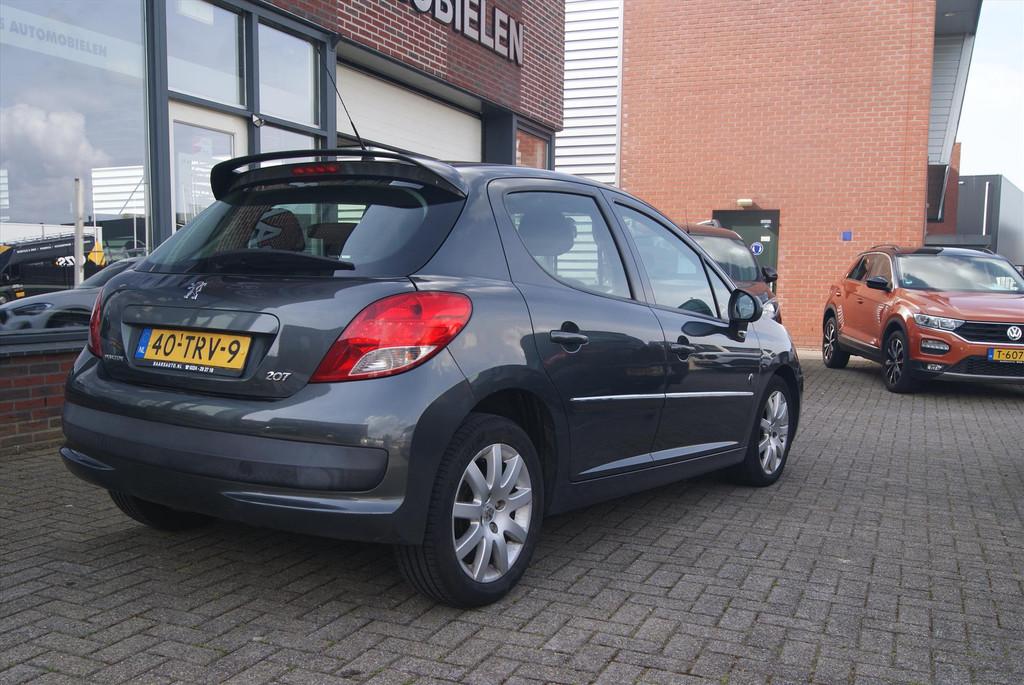 PEUGEOT 207 1.4 VTi 95pk 5D Urban Move, Euro 5, Stof, Gebruikt, Zwart