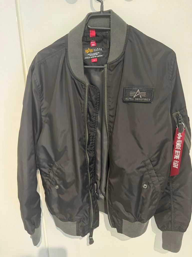Alpha Industries Zomer Jasje Maat M, Ophalen of Verzenden, Zo goed als nieuw, Maat 48/50 (M), Zwart