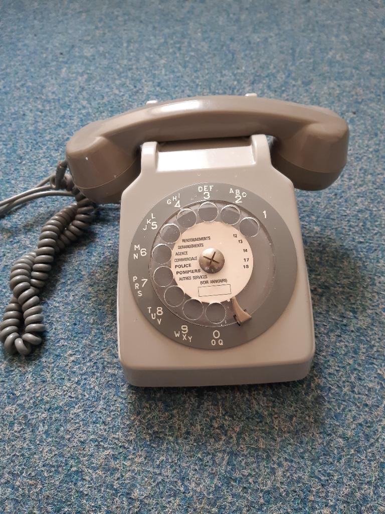 Retro telefoon, Ophalen, Met draaischijf