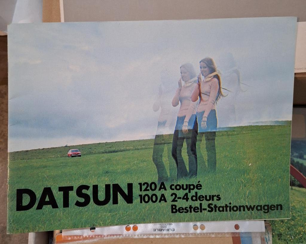Datsun folders - 7 stuks o.a. Cherry, Sunny, Urvan, Verzenden, Zo goed als nieuw, Overige merken