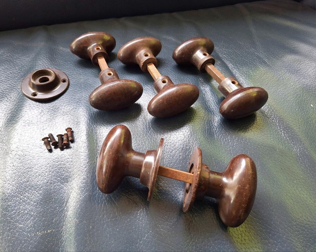 Oude deurkrukken/klinken, ovaal. Bakeliet, kleur bruin., Ophalen of Verzenden