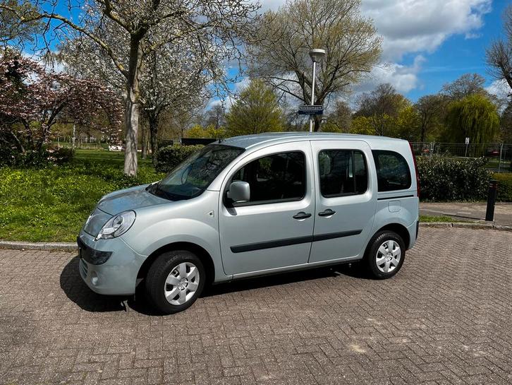 55000 km!! Rolstoelauto invalide Renault Kangoo 1.6 Bierman, Auto's, Renault, Particulier, Kangoo, Aangepast voor mindervaliden