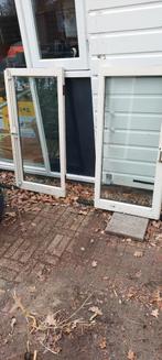 2 ramen 555 x 1140, Raamkozijn, 75 tot 150 cm, Hout, Ophalen