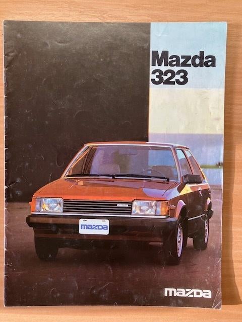 Autobrochure/Autofolder:      Mazda  323       1980       NL, Ophalen of Verzenden, Zo goed als nieuw, Overige merken