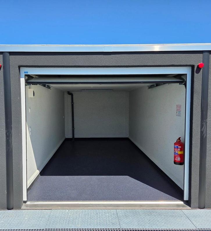 Garagebox Te Koop/Huur (€275) Haarlem €49.500,- ex BTW, Auto diversen, Autostallingen en Garages