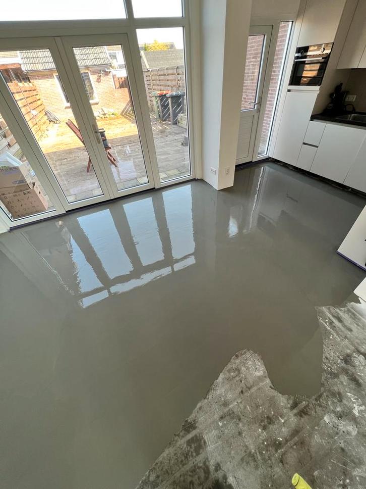 Egaliseren vloer / dichtsmeren / renovatie / egaline, Diensten en Vakmensen, Vloerleggers en Parketteurs