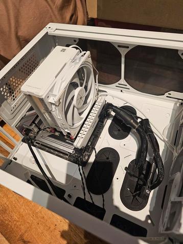 Upgrade set AM4 - Ryzen 5 5600x, B550 mini ITX, 16GB DDR4  beschikbaar voor biedingen