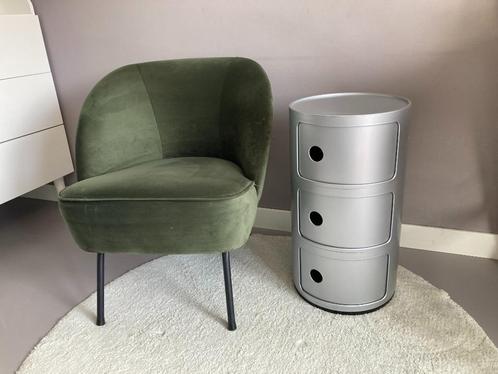 Zilveren iconische kast van Kartell, Huis en Inrichting, Slaapkamer | Nachtkastjes, Gebruikt, 55 tot 70 cm, Minder dan 45 cm, Kunststof
