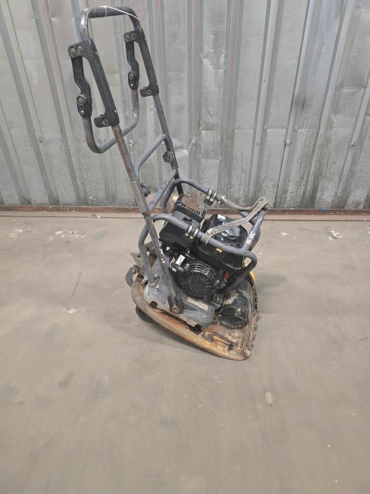 Atlas Copco trilplaat LF100 2017 moet nagekeken worden, Doe-het-zelf en Verbouw, Gereedschap | Overige machines, Gebruikt, Ophalen