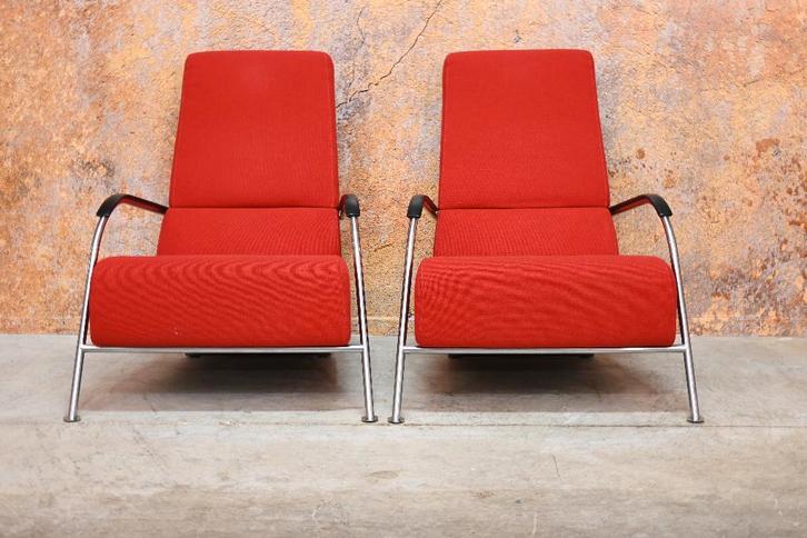 ZGANieuw 1 rode stoffen Harvink Mirakel design fauteuil, Huis en Inrichting, Fauteuils, Zo goed als nieuw, Metaal, Stof, 50 tot 75 cm
