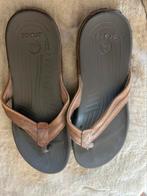 CROCS leren teen/ badslippers maat 47, Ophalen of Verzenden, Nieuw, Bruin
