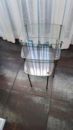 Antieke driedelige bijzet tafeltjes glas met bronzen pootjes, Ophalen, Minder dan 45 cm, Minder dan 55 cm, Rechthoekig