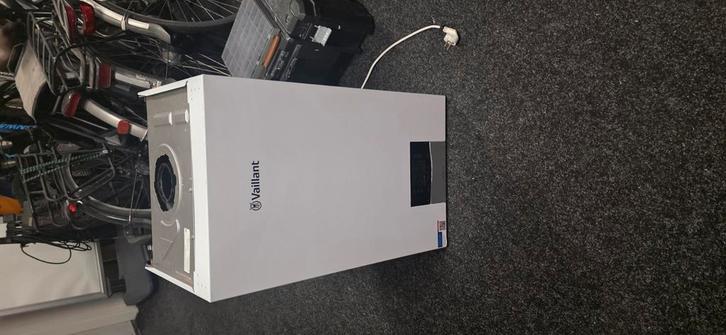 Vaillant VHR 35/40CS/1-5, Doe-het-zelf en Verbouw, Verwarming en Radiatoren, Nieuw, Cv-ketel of Combi-ketel, 30 tot 80 cm, Minder dan 60 cm