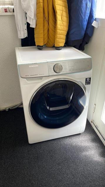 Wasmachine beschikbaar voor biedingen