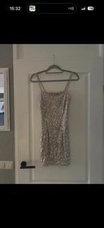 Glitter jurk goud, Kleding | Dames, Ophalen of Verzenden, Zo goed als nieuw, Maat 38/40 (M), Boven de knie