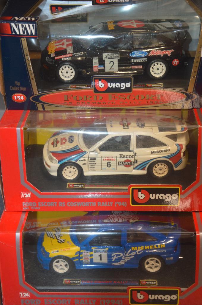 3 x Ford   escort  cosworth, Hobby en Vrije tijd, Modelauto's | 1:24, Nieuw, Auto, Bburago, Ophalen of Verzenden