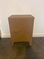 Leuk ijzeren nachtkastje - beige/bruin, Huis en Inrichting, Ophalen, Gebruikt