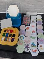 Strijkkralen setje in bakje+gratis waterkralen setje l.tekst, Ophalen of Verzenden, Gebruikt, Materiaal