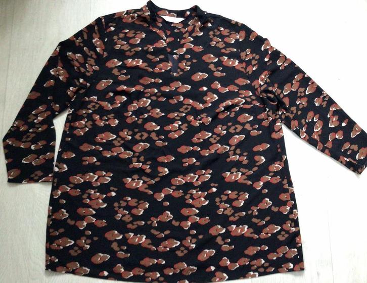 Tuniek / blouse maat 52, Kleding | Dames, Grote Maten, Zo goed als nieuw, Blouse of Tuniek, Zwart, Ophalen of Verzenden