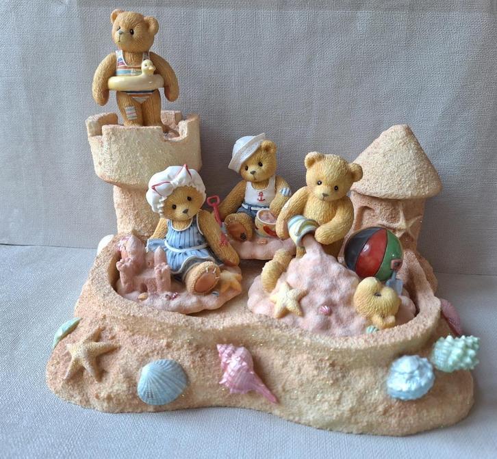 Cherished Teddies - Cherished Teddies By The Sea Side, Verzamelen, Beren en Cherished Teddies, Zo goed als nieuw, Beeldje, Cherished Teddies