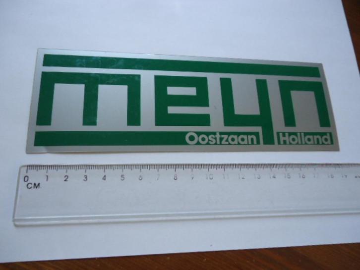 sticker oud MEYN Oostzaan dik plastic retro kip machine tech, Verzamelen, Stickers, Zo goed als nieuw, Bedrijf of Vereniging, Verzenden