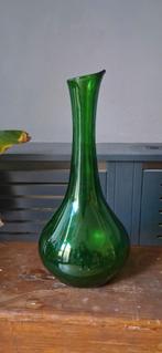 Mooie groene vaas, Huis en Inrichting, Woonaccessoires | Vazen, Ophalen of Verzenden, Minder dan 50 cm, Groen, Glas