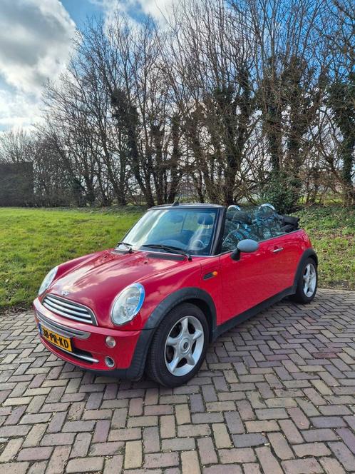 Mini 1.6 16V ONE Cabrio 2004 Rood, Auto's, Mini, Particulier, Benzine, E, Cabriolet, Handgeschakeld, Origineel Nederlands, Rood