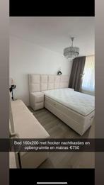Twee persoons bed met opbergruimte, Tweepersoons, Zo goed als nieuw, Hout, 140 cm
