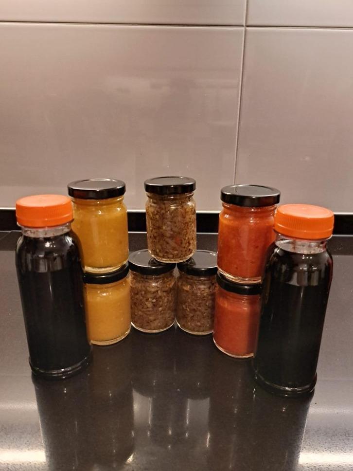 Diverse soorten Surinaamse sambal. Van mild tot extreem heet, Diversen, Levensmiddelen, Ophalen of Verzenden